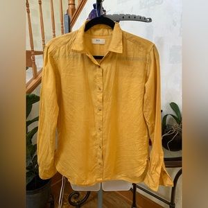 Uniqlo women linen shirt, New without tag, size S